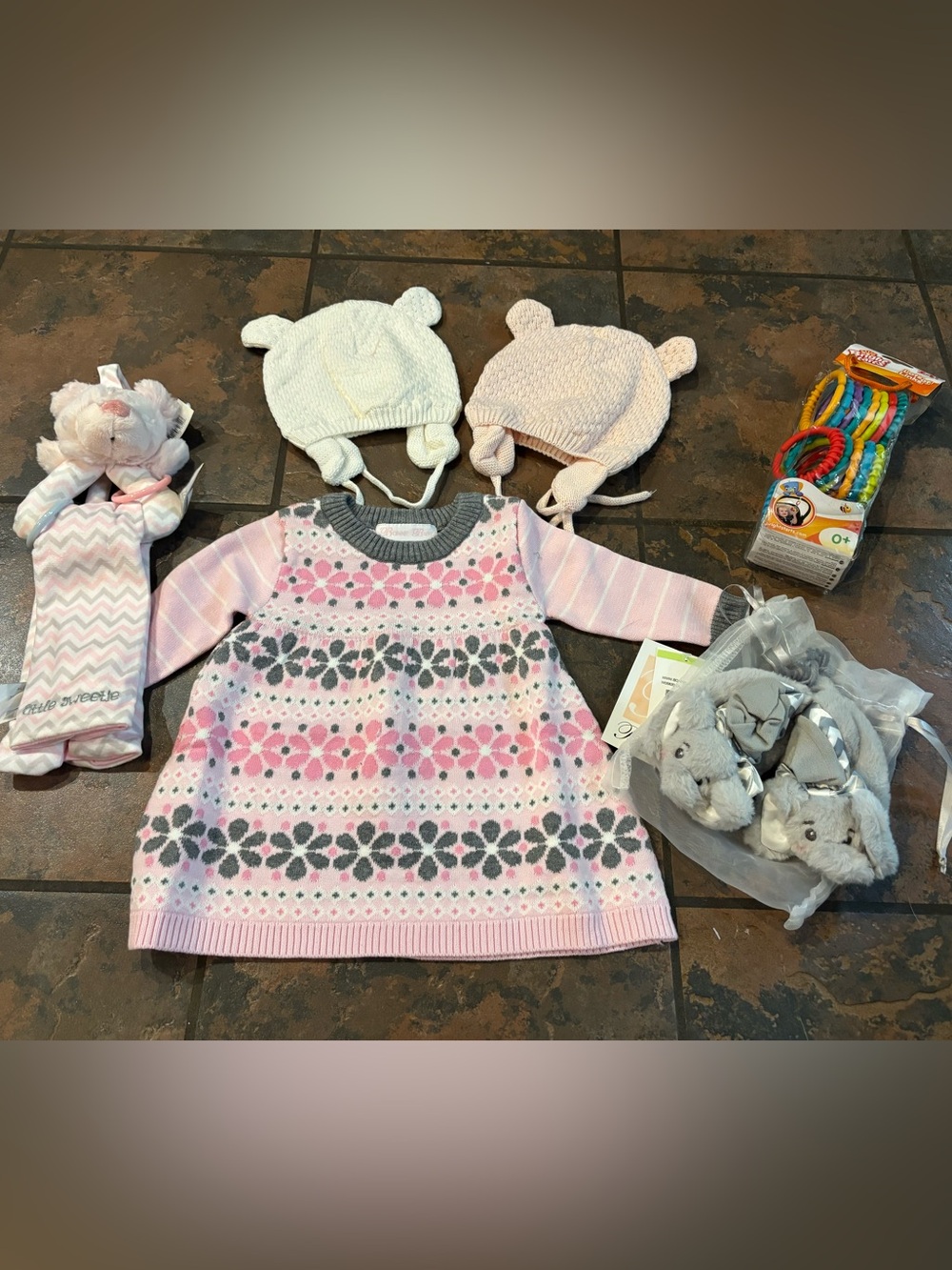 🧺Bonnie Jean Pink and Gray Floral Knit Dress with Hats and Accessories